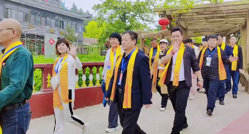 齐聚女娲宫 续写中医传奇故事